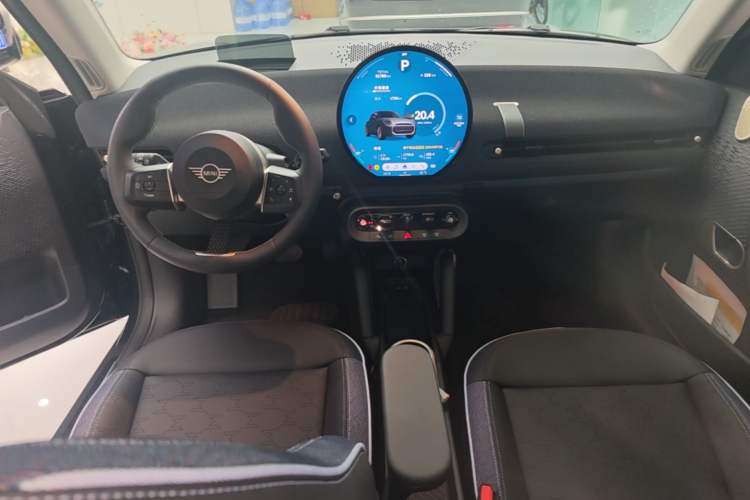 Used MINI Electric COOPER 2024 452km COOPER SE Artist Center Console