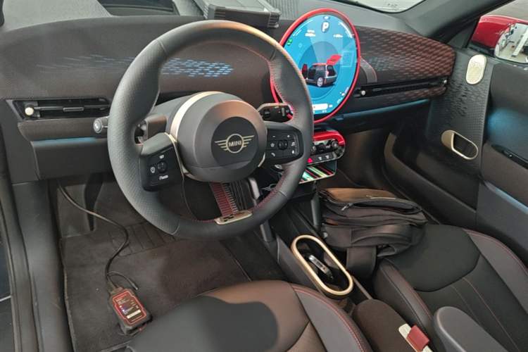 Used MINI Electric COOPER 2024 452km COOPER SE Racing Driver Center Console