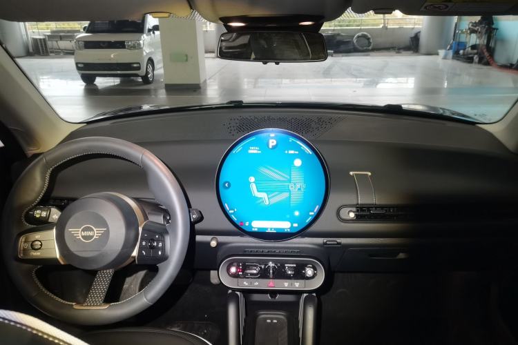 Used MINI Electric COOPER 2024 456km COOPER E Classic Edition Center Console
