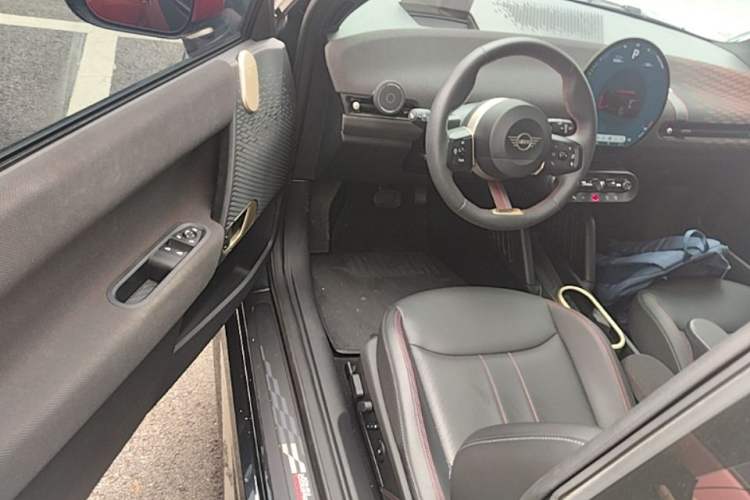 Used MINI Electric COOPER 2024 452km COOPER SE Racing Driver Driver Seat