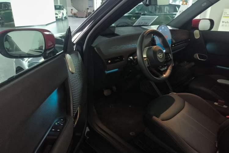 Used MINI Electric COOPER 2024 452km COOPER SE Racing Driver Driver Seat