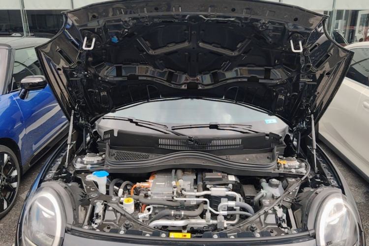 Used MINI Electric COOPER 2024 452km COOPER SE Racing Driver Engine Bay