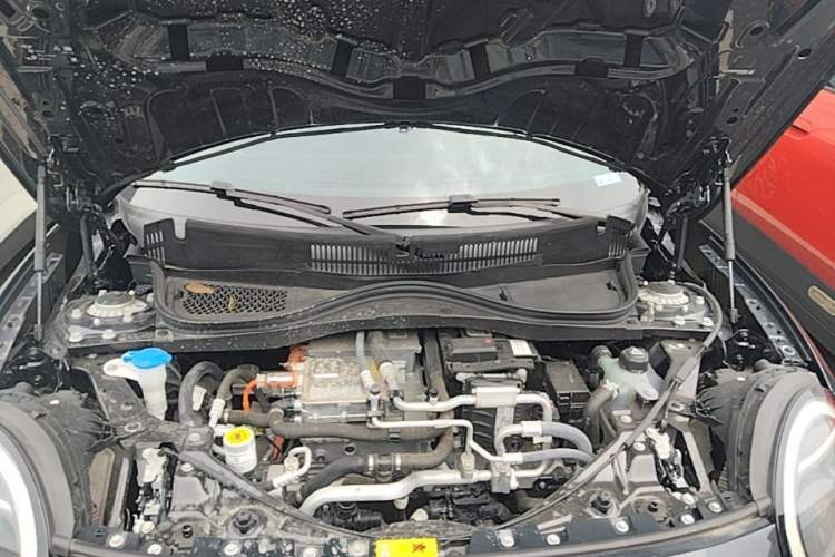 Used MINI Electric COOPER 2024 452km COOPER SE Racing Driver Engine Bay