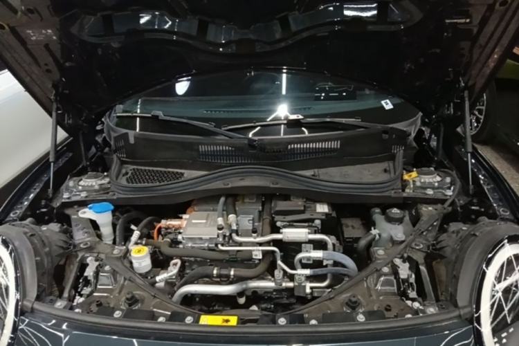 Used MINI Electric COOPER 2024 452km COOPER SE Racing Driver Engine Bay