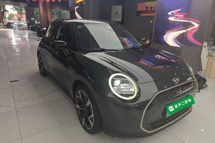 Used MINI Electric COOPER 2024 452km COOPER SE Artist Exterior 1