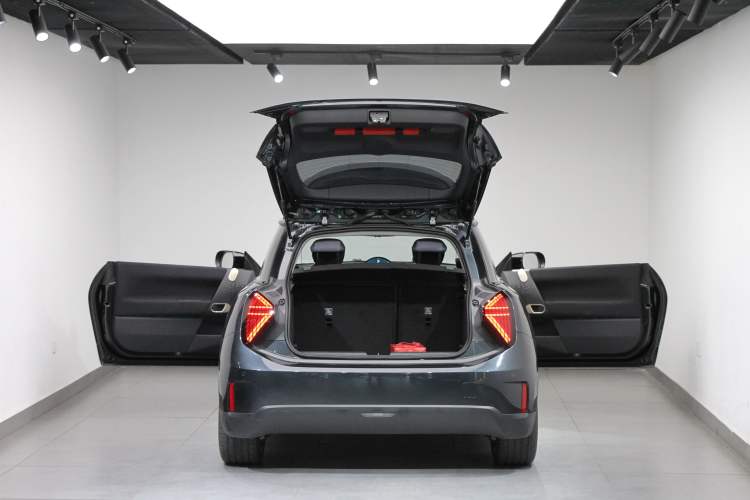 Used MINI Electric COOPER 2024 452km COOPER SE Artist Exterior 4