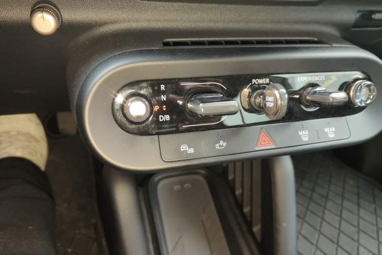 Used MINI Electric COOPER 2024 452km COOPER SE Racing Driver Gear Lever