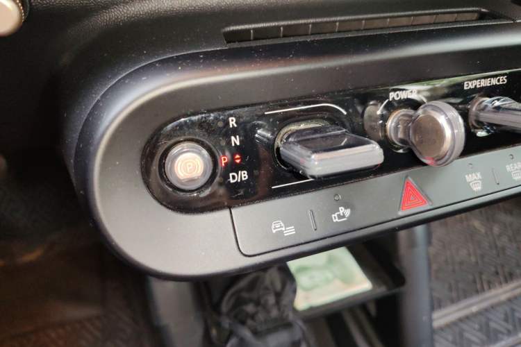 Used MINI Electric COOPER 2024 452km COOPER SE Artist Gear Lever