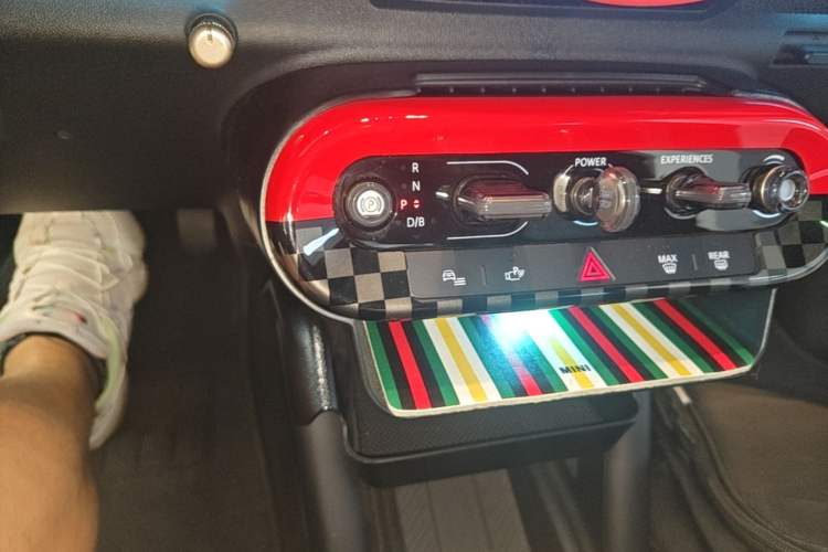 Used MINI Electric COOPER 2024 452km COOPER SE Racing Driver Gear Lever