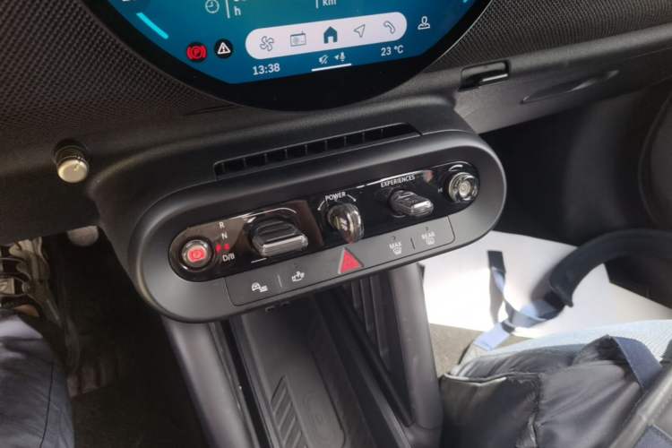 Used MINI Electric COOPER 2024 452km COOPER SE Artist Gear Lever