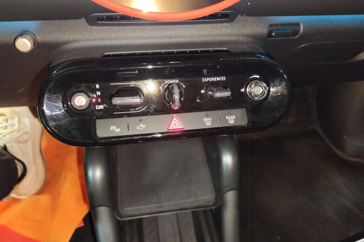 Used MINI Electric COOPER 2024 456km COOPER E Classic Edition Gear Lever