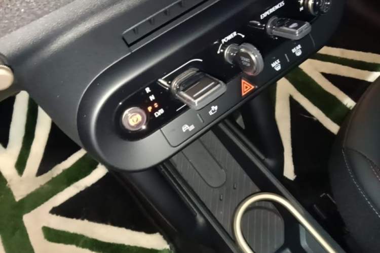 Used MINI Electric COOPER 2024 452km COOPER SE Racing Driver Gear Lever
