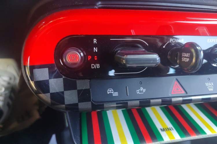 Used MINI Electric COOPER 2024 452km COOPER SE Racing Driver Gear Lever