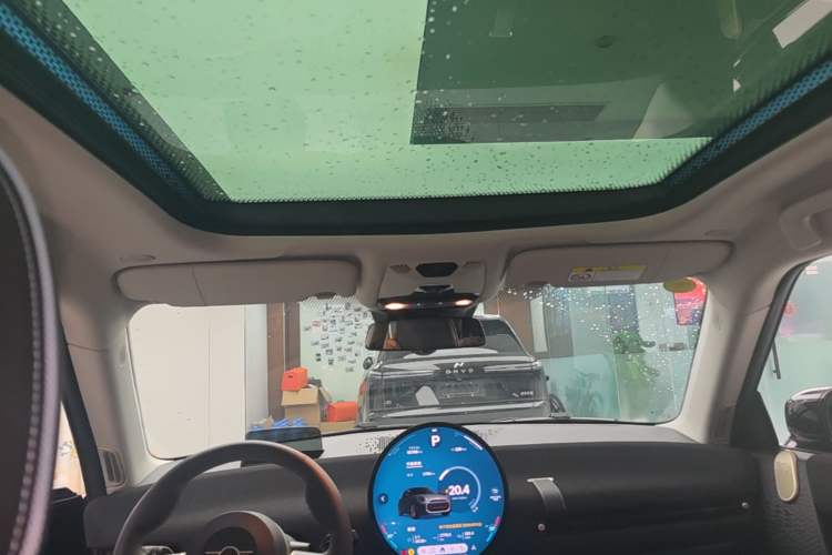 Used MINI Electric COOPER 2024 452km COOPER SE Artist Headliner