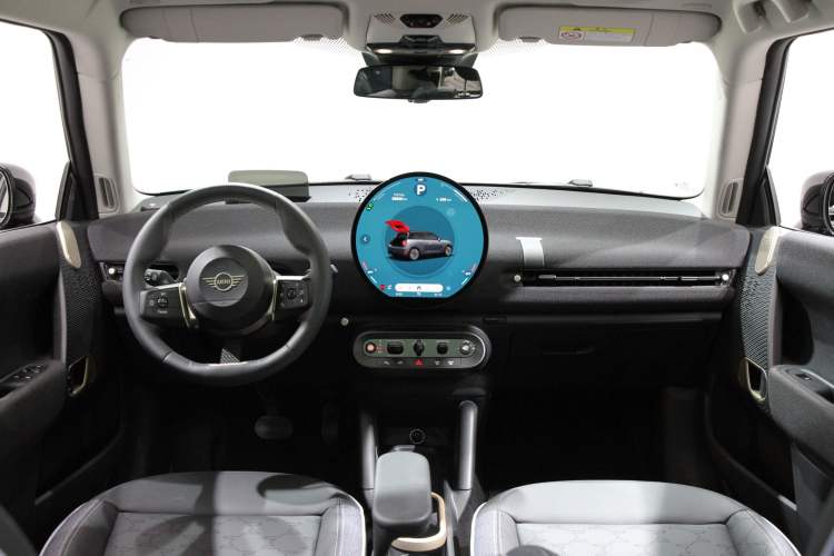 Used MINI Electric COOPER 2024 452km COOPER SE Artist Interior 1