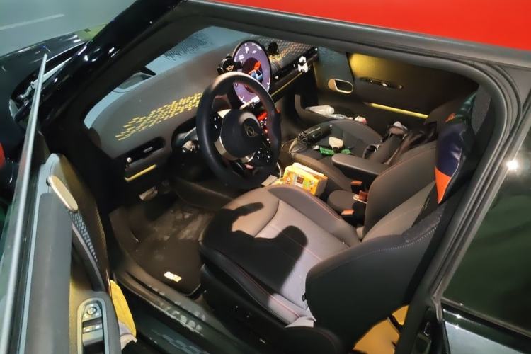 Used MINI Electric COOPER 2024 452km COOPER SE Racing Driver Interior 3