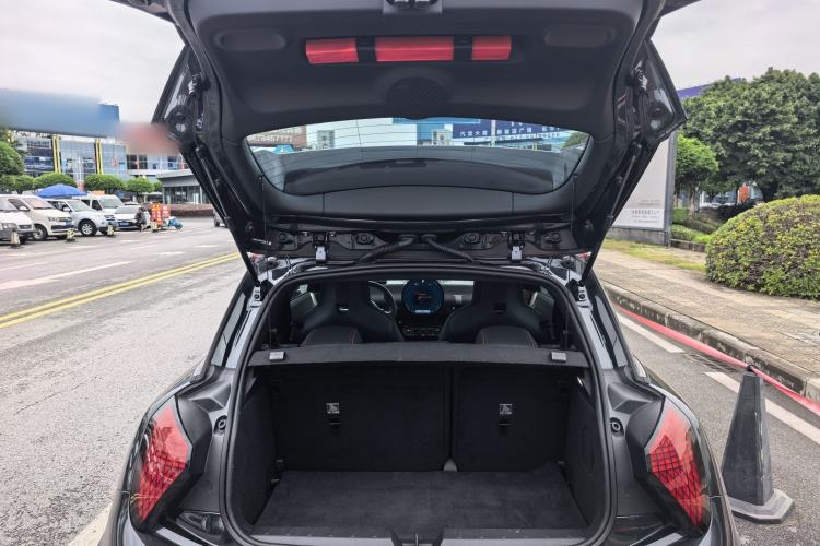 Used MINI Electric COOPER 2024 452km COOPER SE Racing Driver Interior 4