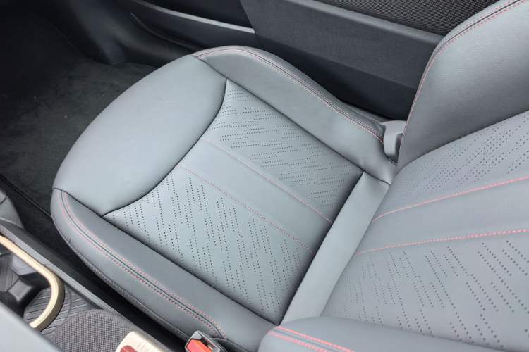 Used MINI Electric COOPER 2024 452km COOPER SE Racing Driver Interior 6