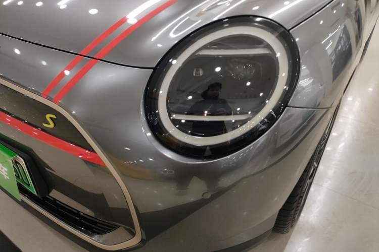 Used MINI Electric COOPER 2024 452km COOPER SE Artist Left Front Headlight