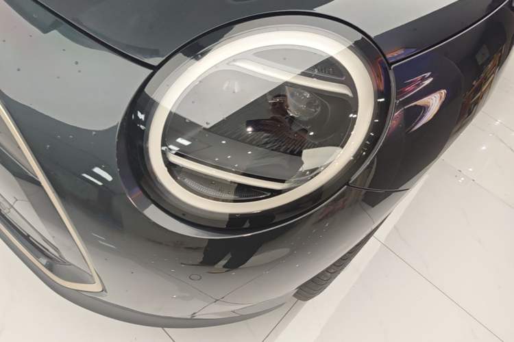 Used MINI Electric COOPER 2024 452km COOPER SE Artist Left Front Headlight