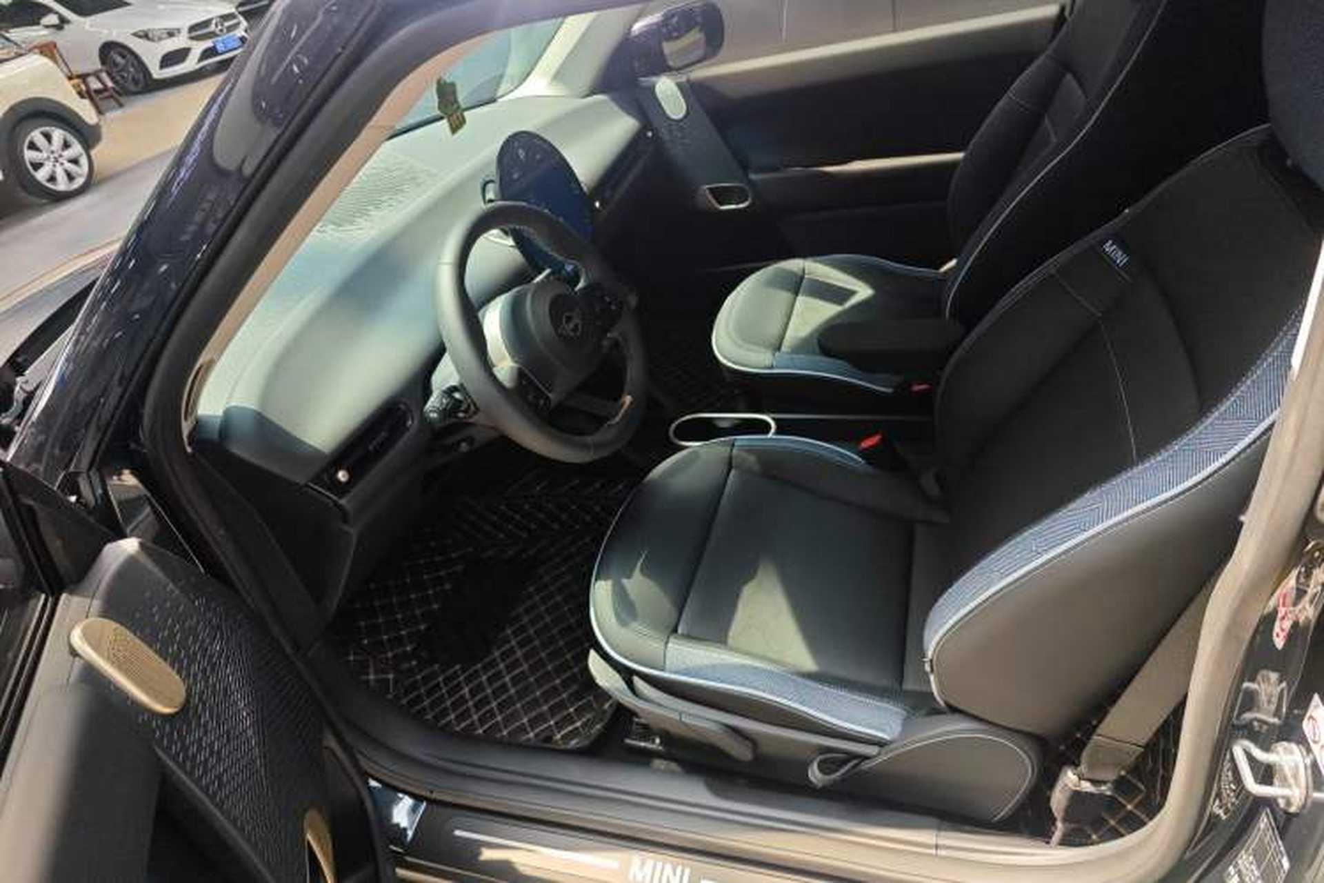 Used MINI Electric COOPER 2024 456km COOPER E Classic Edition Left Front Seat