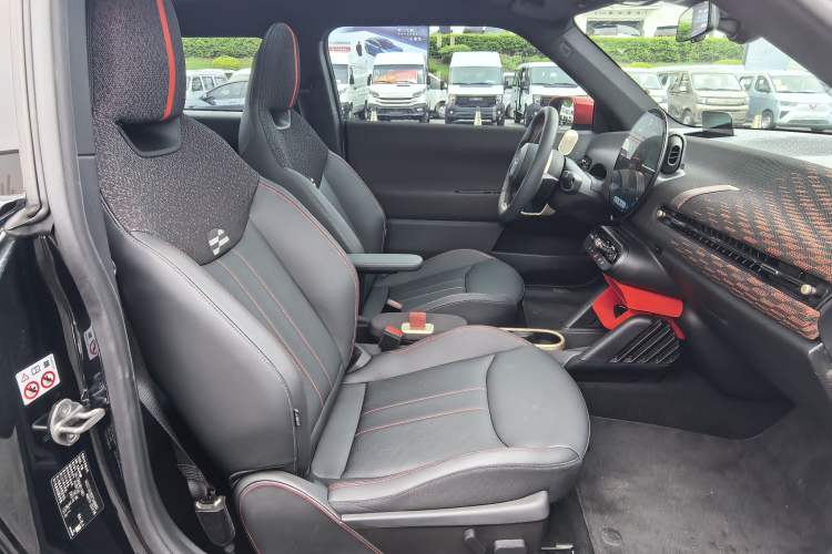 Used MINI Electric COOPER 2024 452km COOPER SE Racing Driver Right Front Seat