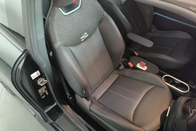 Used MINI Electric COOPER 2024 452km COOPER SE Racing Driver Right Front Seat