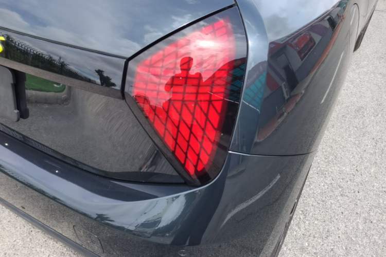 Used MINI Electric COOPER 2024 452km COOPER SE Artist Right Rear Taillight