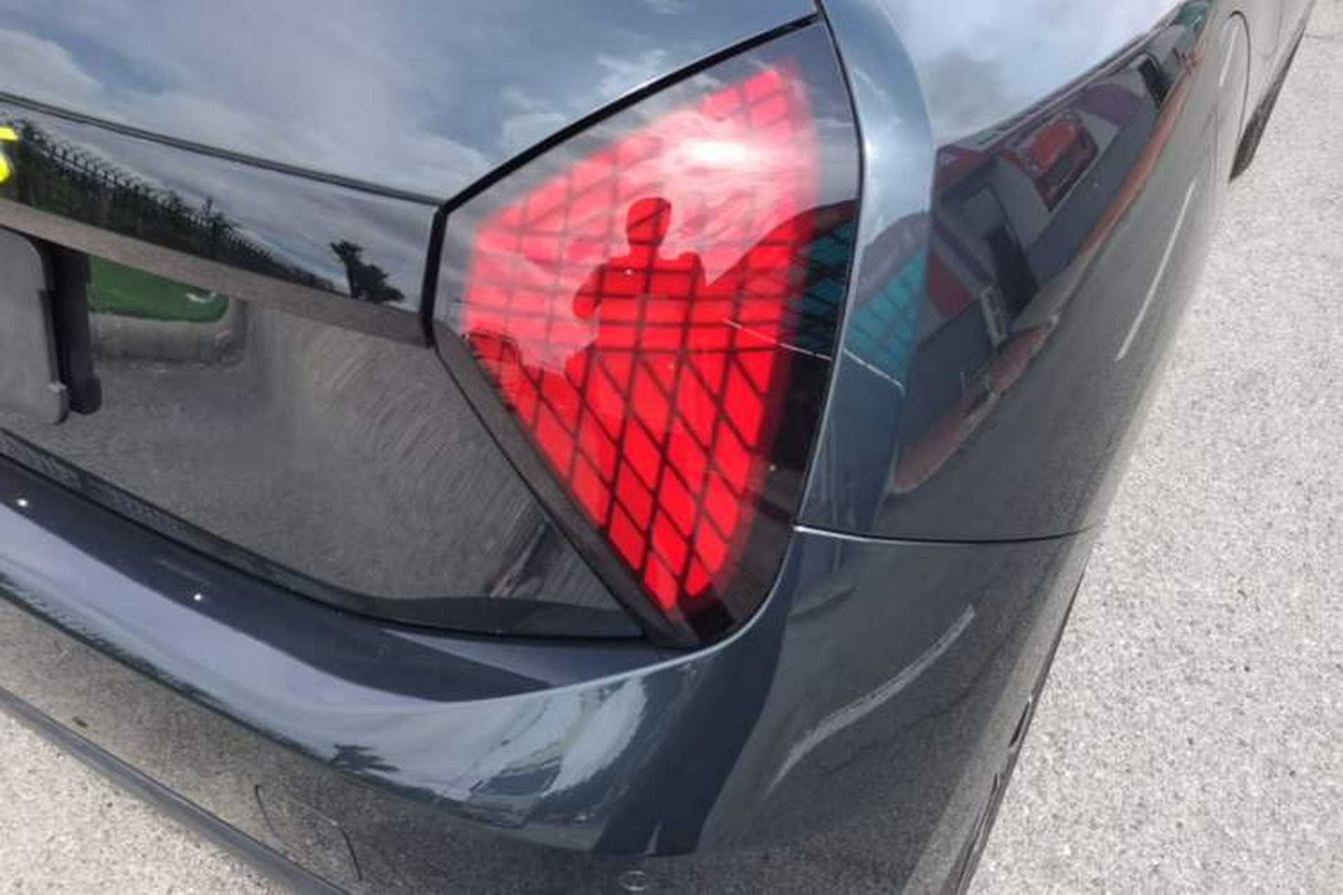 Used MINI Electric COOPER 2024 452km COOPER SE Artist Right Rear Taillight