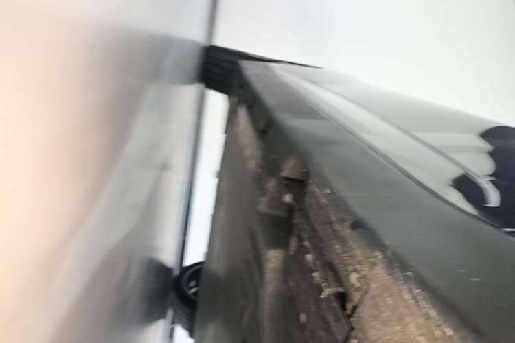 Used MINI Electric COOPER 2024 452km COOPER SE Artist Right Side Sill