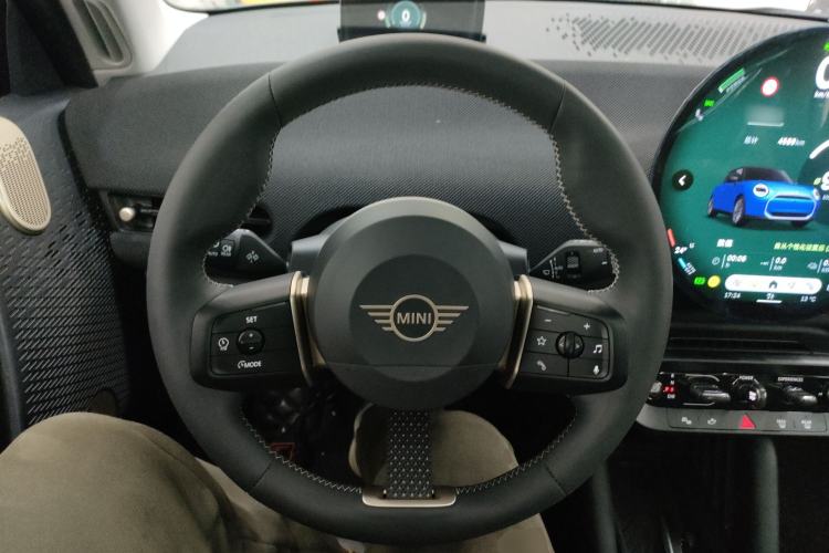 Used MINI Electric COOPER 2024 452km COOPER SE Artist Steering Wheel