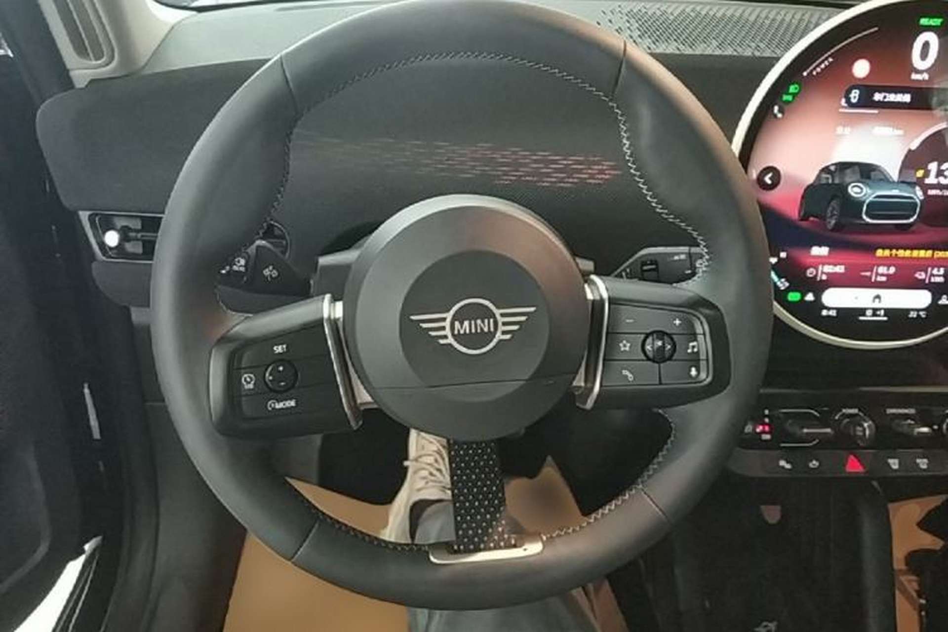 Used MINI Electric COOPER 2024 452km COOPER SE Artist Steering Wheel