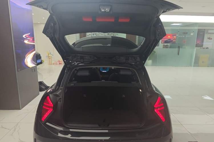 Used MINI Electric COOPER 2024 452km COOPER SE Artist Trunk