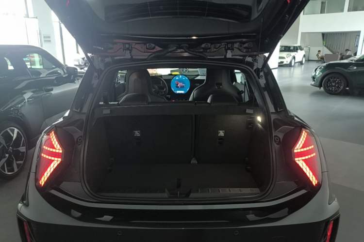 Used MINI Electric COOPER 2024 452km COOPER SE Racing Driver Trunk