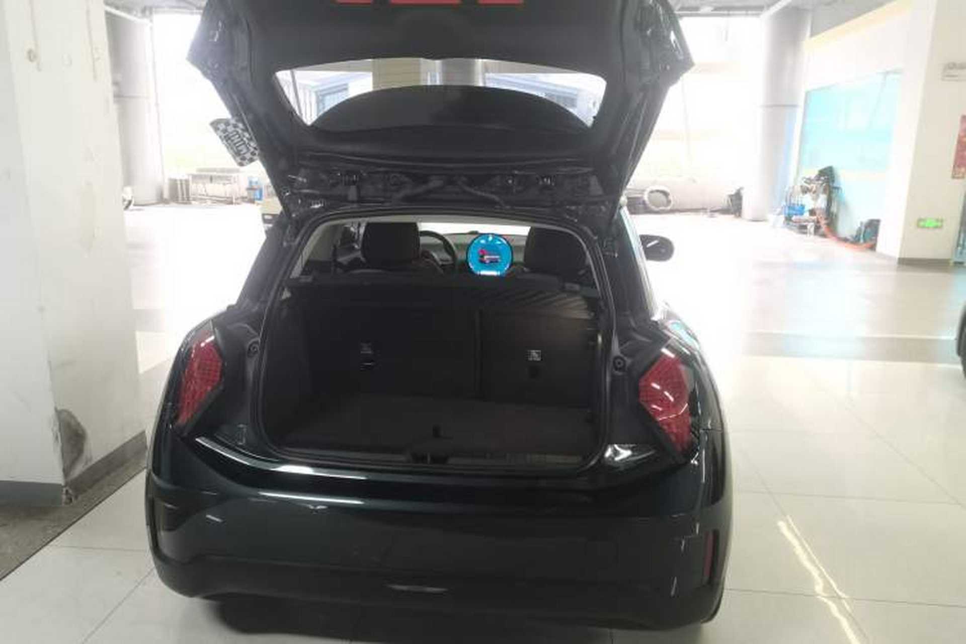 Used MINI Electric COOPER 2024 456km COOPER E Classic Edition Trunk