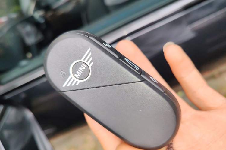 Used MINI Electric COOPER 2024 452km COOPER SE Artist Vehicle Key