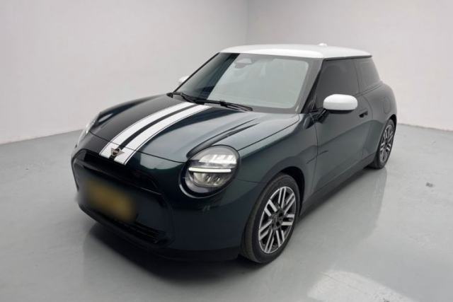 Used MINI Electric COOPER 2024 456km COOPER E Classic Edition