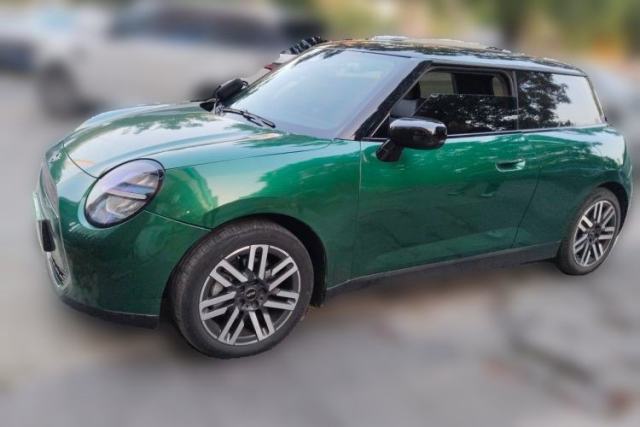 Used MINI Electric COOPER 2024 456km COOPER E Classic Edition