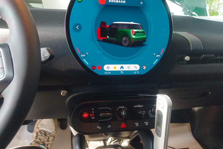 Used MINI Electric COOPER 2024 452km COOPER SE Artist Audio And AC Panel