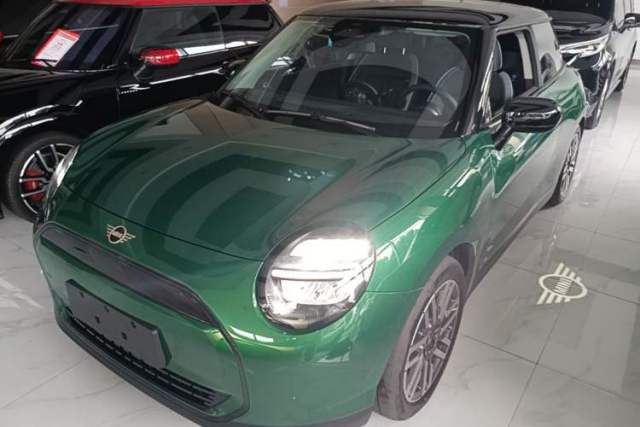 Used MINI Electric COOPER 2024 456km COOPER E Classic Edition