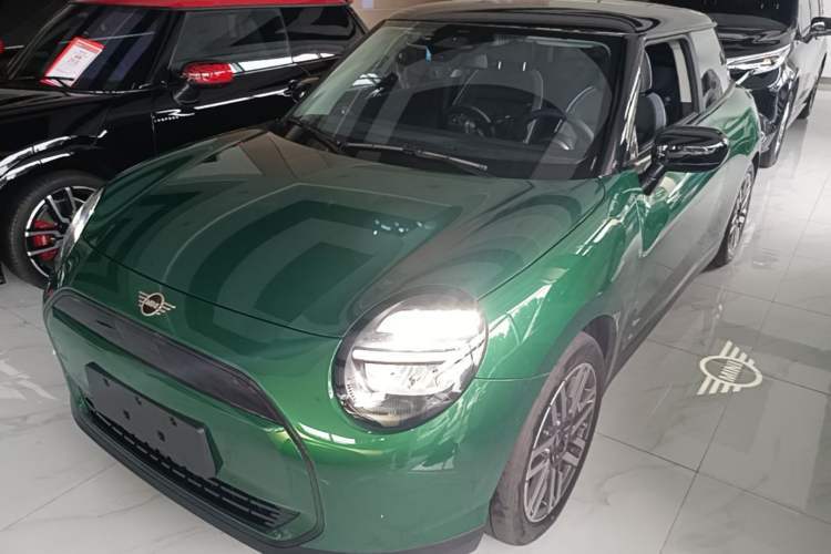 Used MINI Electric COOPER 2024 456km COOPER E Classic Edition Guazi used car, China used car export, Used car for sale, Used  cars, Cheapest cars for sale