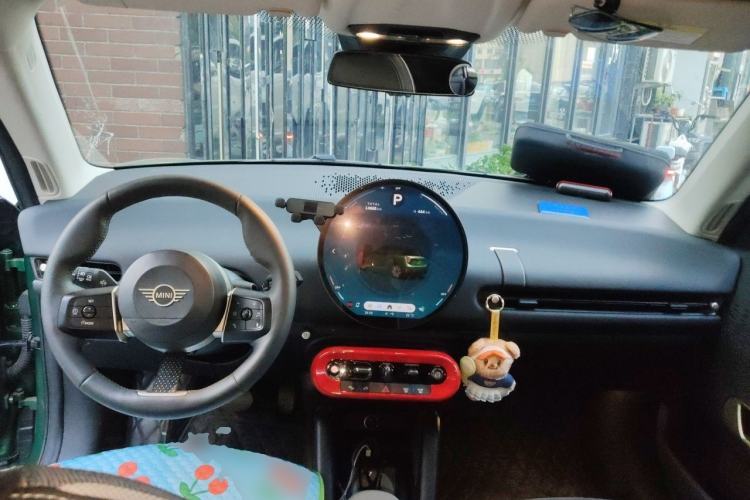 Used MINI Electric COOPER 2024 456km COOPER E Classic Edition Center Console