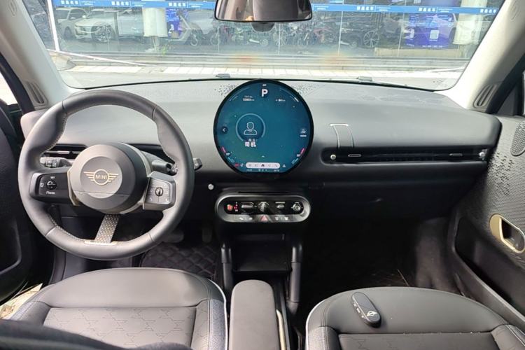 Used MINI Electric COOPER 2024 456km COOPER E Classic Edition Center Console
