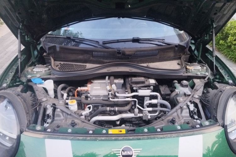 Used MINI Electric COOPER 2024 456km COOPER E Classic Edition Engine Bay
