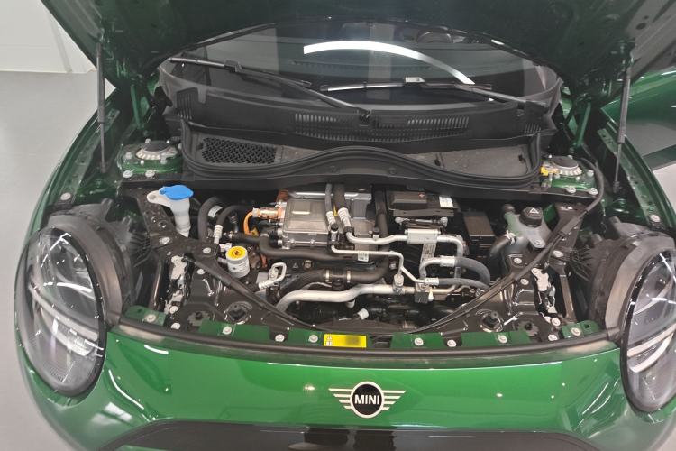 Used MINI Electric COOPER 2024 456km COOPER E Classic Edition Engine Bay