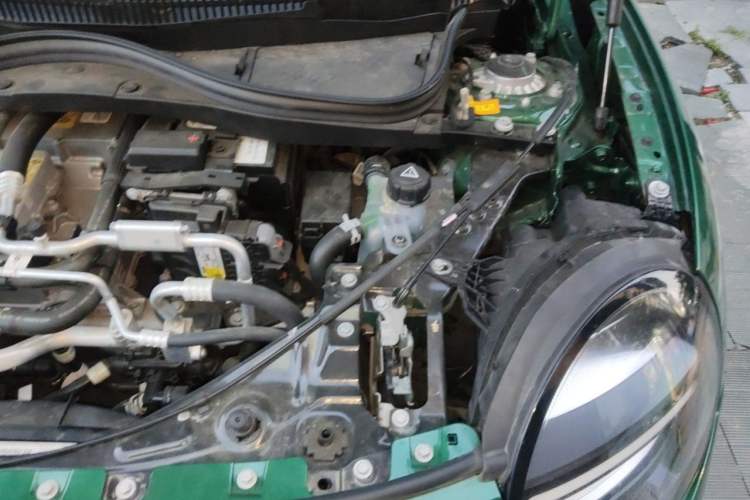 Used MINI Electric COOPER 2024 456km COOPER E Classic Edition Engine Bay Left