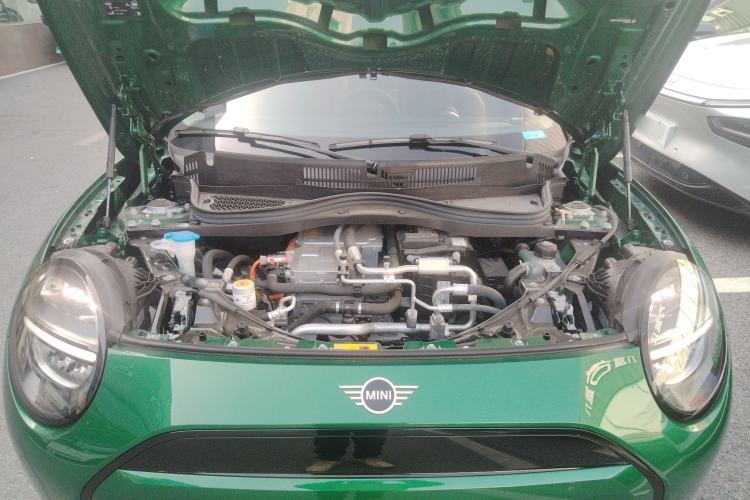 Used MINI Electric COOPER 2024 456km COOPER E Classic Edition Engine Bay