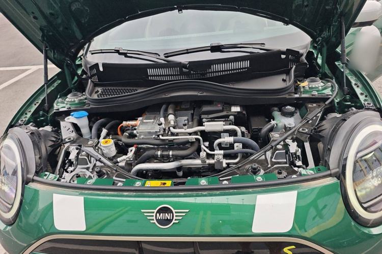 Used MINI Electric COOPER 2024 452km COOPER SE 1/65 Limited Edition Engine Bay