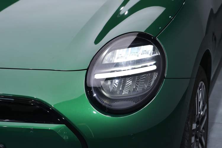 Used MINI Electric COOPER 2024 456km COOPER E Classic Edition Exterior 14