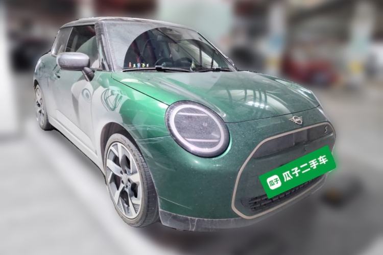 Used MINI Electric COOPER 2024 452km COOPER SE Artist Exterior 2